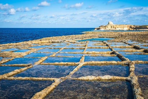Malta 7 Places you can't miss - Gozo Salt Pans